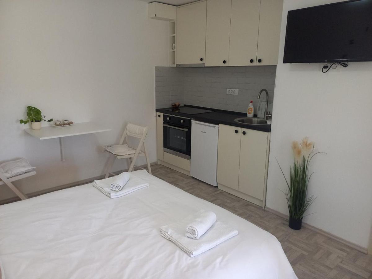 Apartman Flora Vrdnik Eksteriør billede