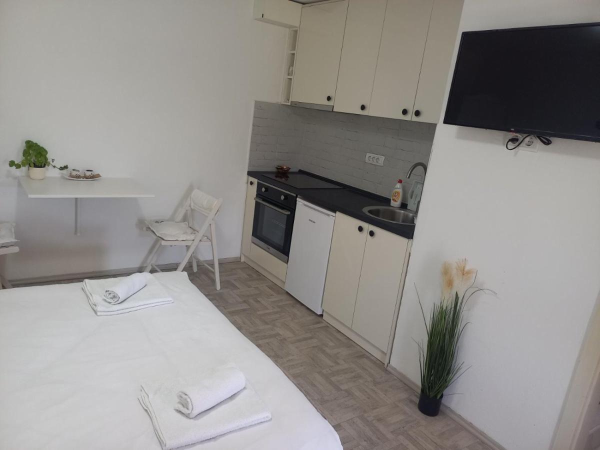 Apartman Flora Vrdnik Eksteriør billede
